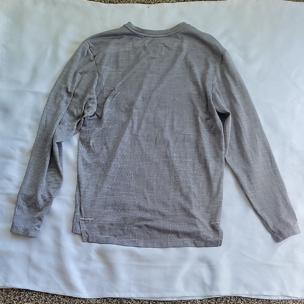 Nike Men's Gray Long Sleeve Shirt - Picture 4 of 6